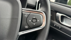 Volvo XC40 2.0 B4P Ultra Dark 5dr Auto Petrol Estate